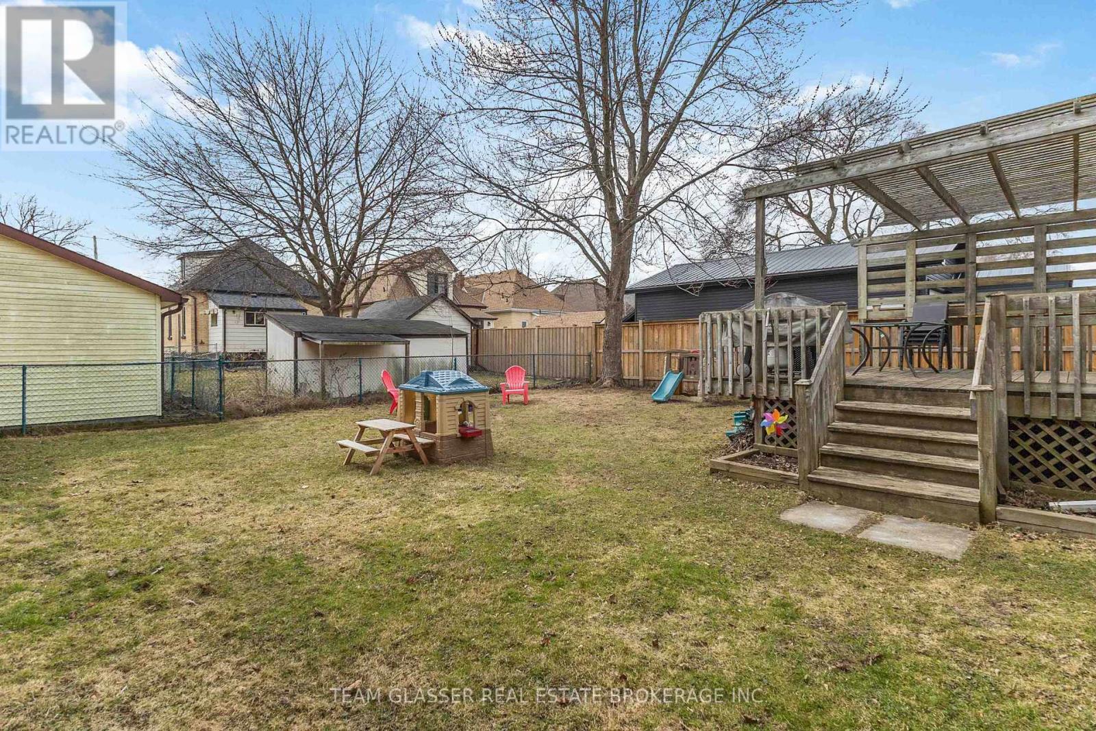 57 Locust Street, St. Thomas, Ontario  N5R 2C2 - Photo 41 - X12886594