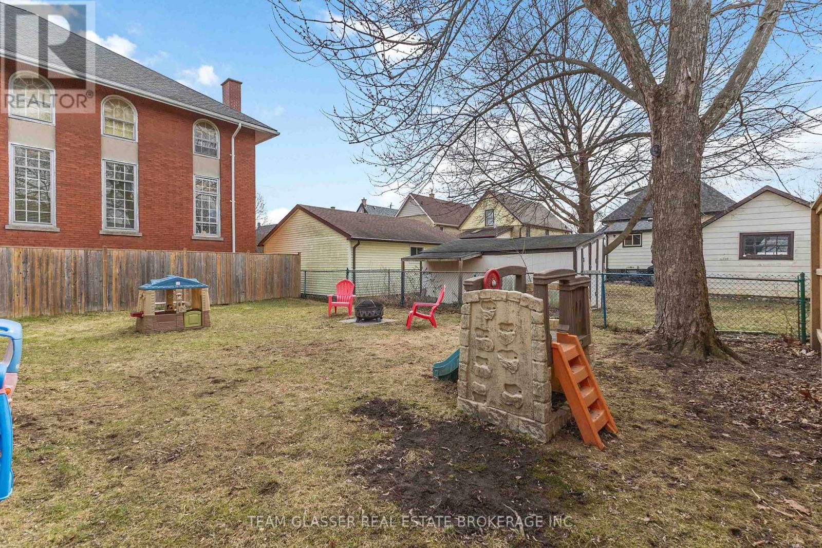 57 Locust Street, St. Thomas, Ontario  N5R 2C2 - Photo 44 - X12886594