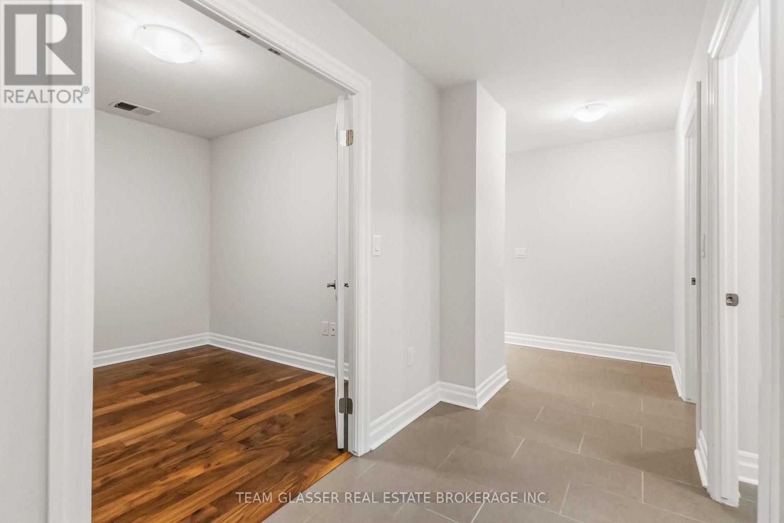 1308 - 505 Talbot Street, London East (East F), Ontario  N6A 2S5 - Photo 11 - X12886606