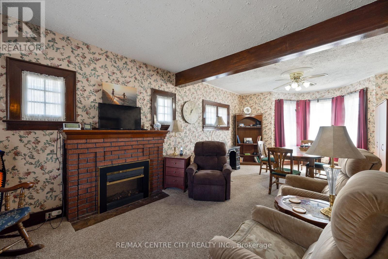 14 James Street, Strathroy-Caradoc, Ontario  N7G 1S5 - Photo 2 - X12886682