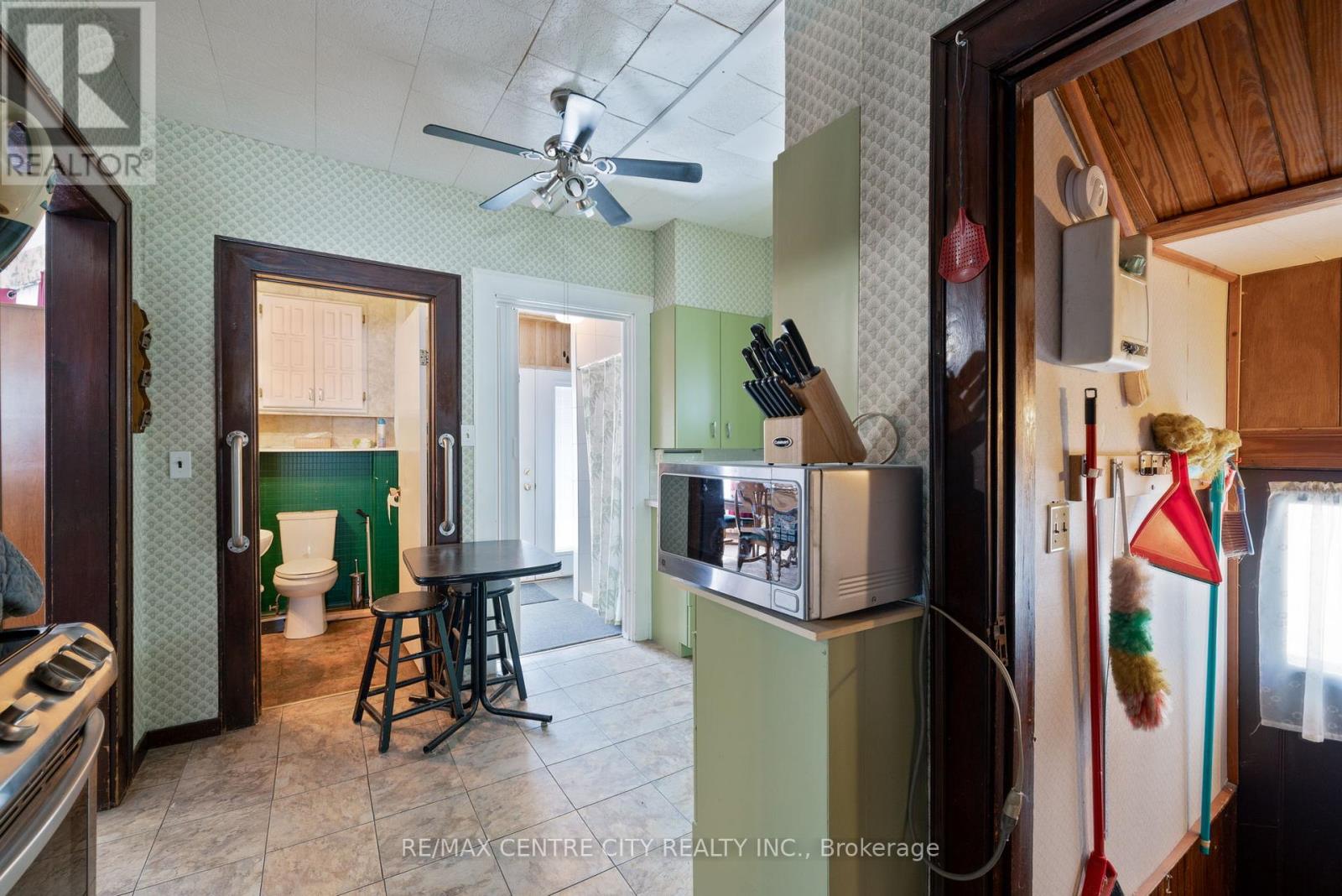 14 James Street, Strathroy-Caradoc, Ontario  N7G 1S5 - Photo 7 - X12886682