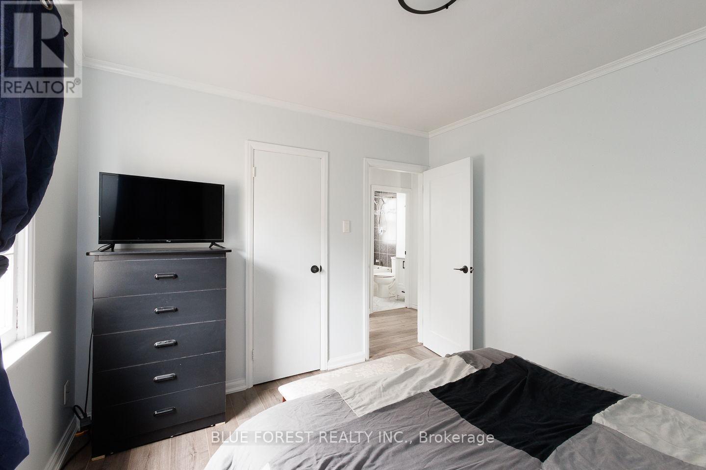 1877 Royal Crescent, London East, Ontario  N5W 2A9 - Photo 15 - X12886788