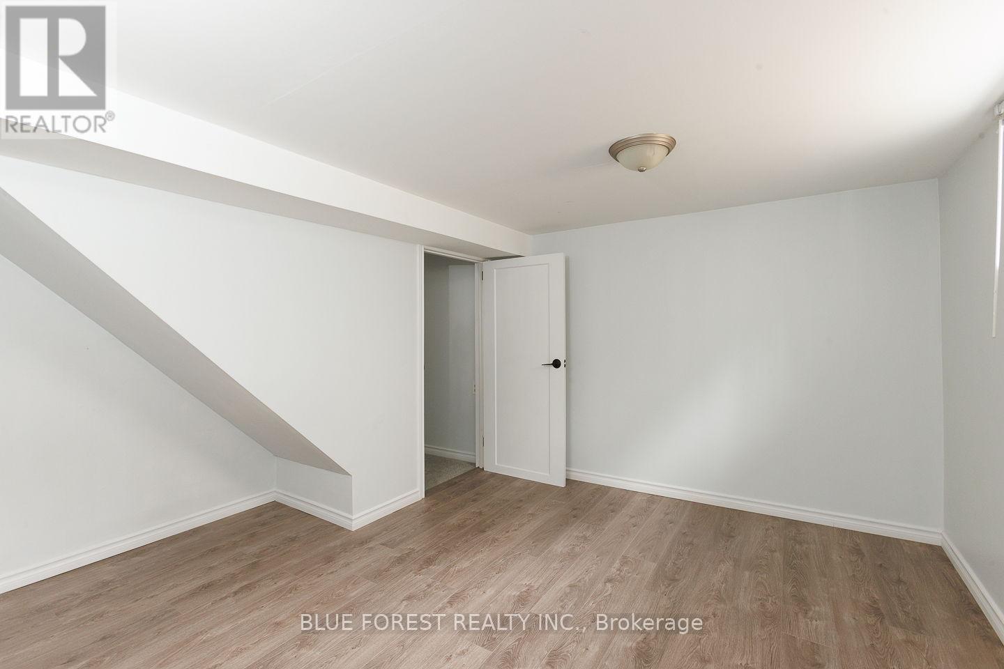 1877 Royal Crescent, London East, Ontario  N5W 2A9 - Photo 28 - X12886788