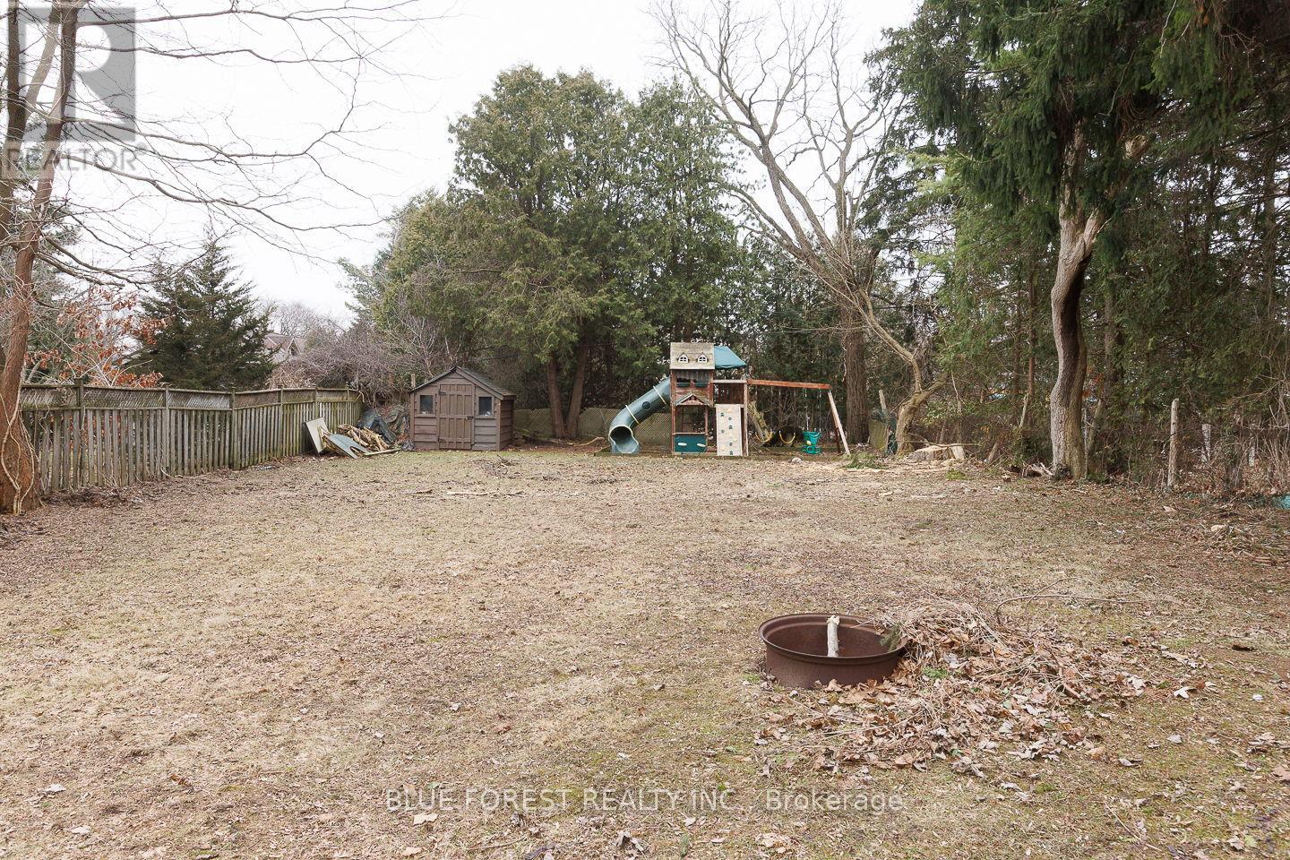 1877 Royal Crescent, London East, Ontario  N5W 2A9 - Photo 31 - X12886788