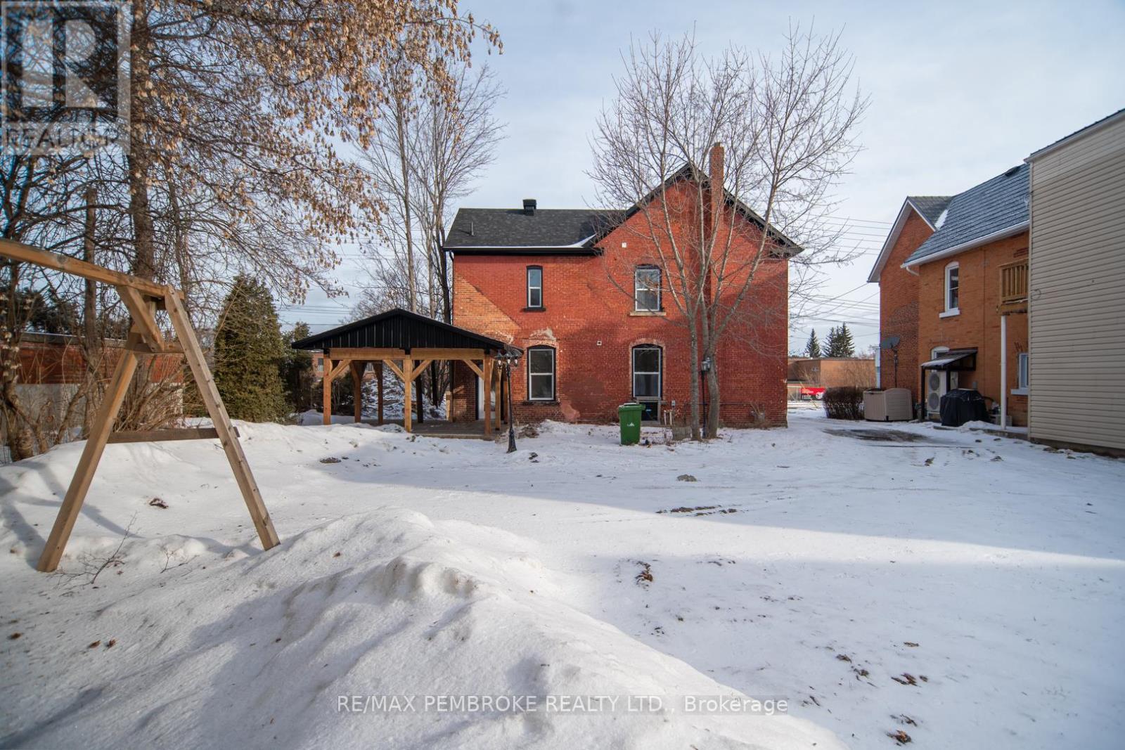 392 Isabella Street, Pembroke, Ontario  K8A 5T5 - Photo 32 - X12886786