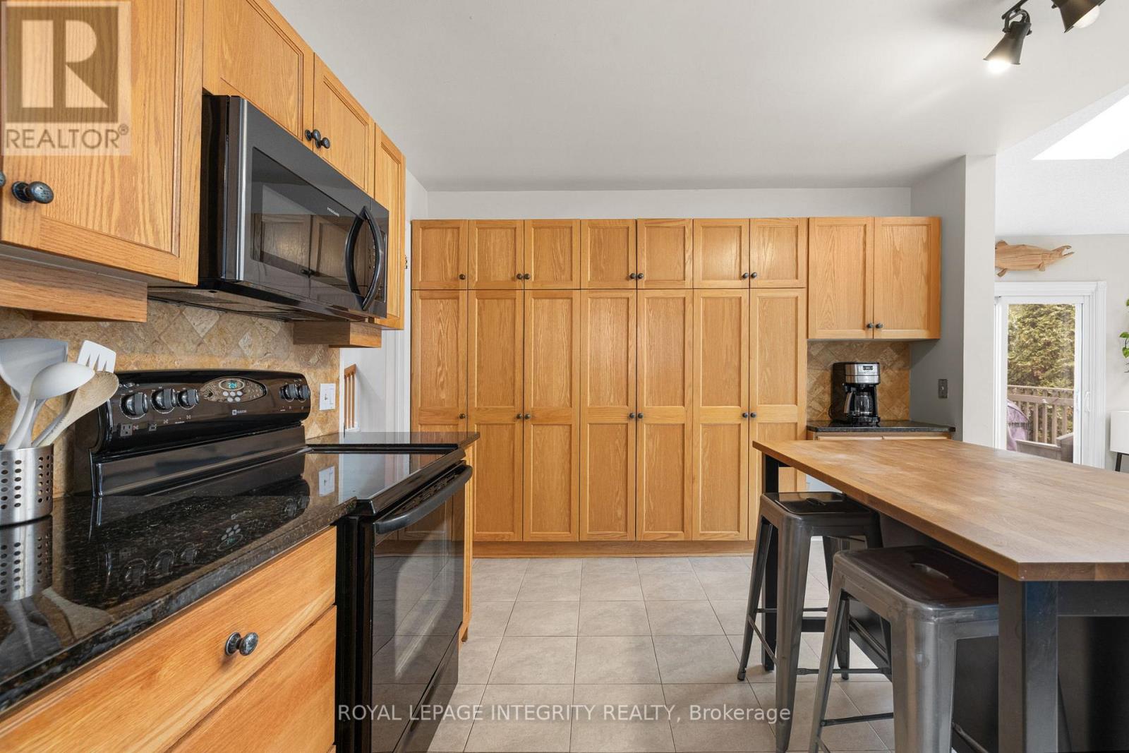 4 Hackett Street, Ottawa, Ontario  K1V 0P8 - Photo 13 - X12886374