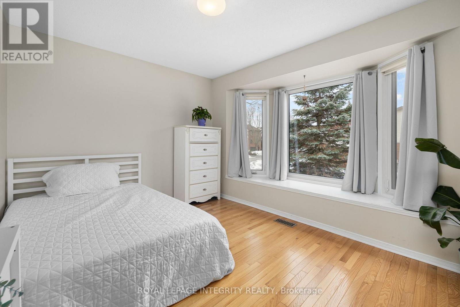 4 Hackett Street, Ottawa, Ontario  K1V 0P8 - Photo 22 - X12886374