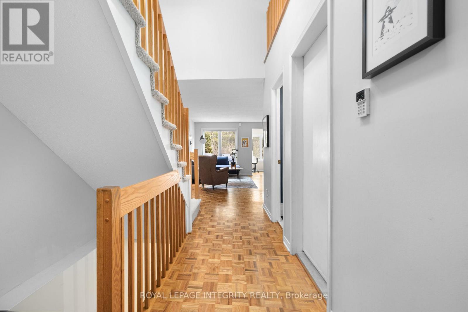 4 Hackett Street, Ottawa, Ontario  K1V 0P8 - Photo 6 - X12886374