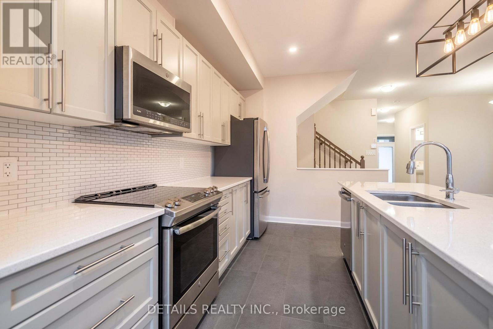 157 Gardenpost Terrace, Ottawa, Ontario  K4A 5G9 - Photo 11 - X12886468