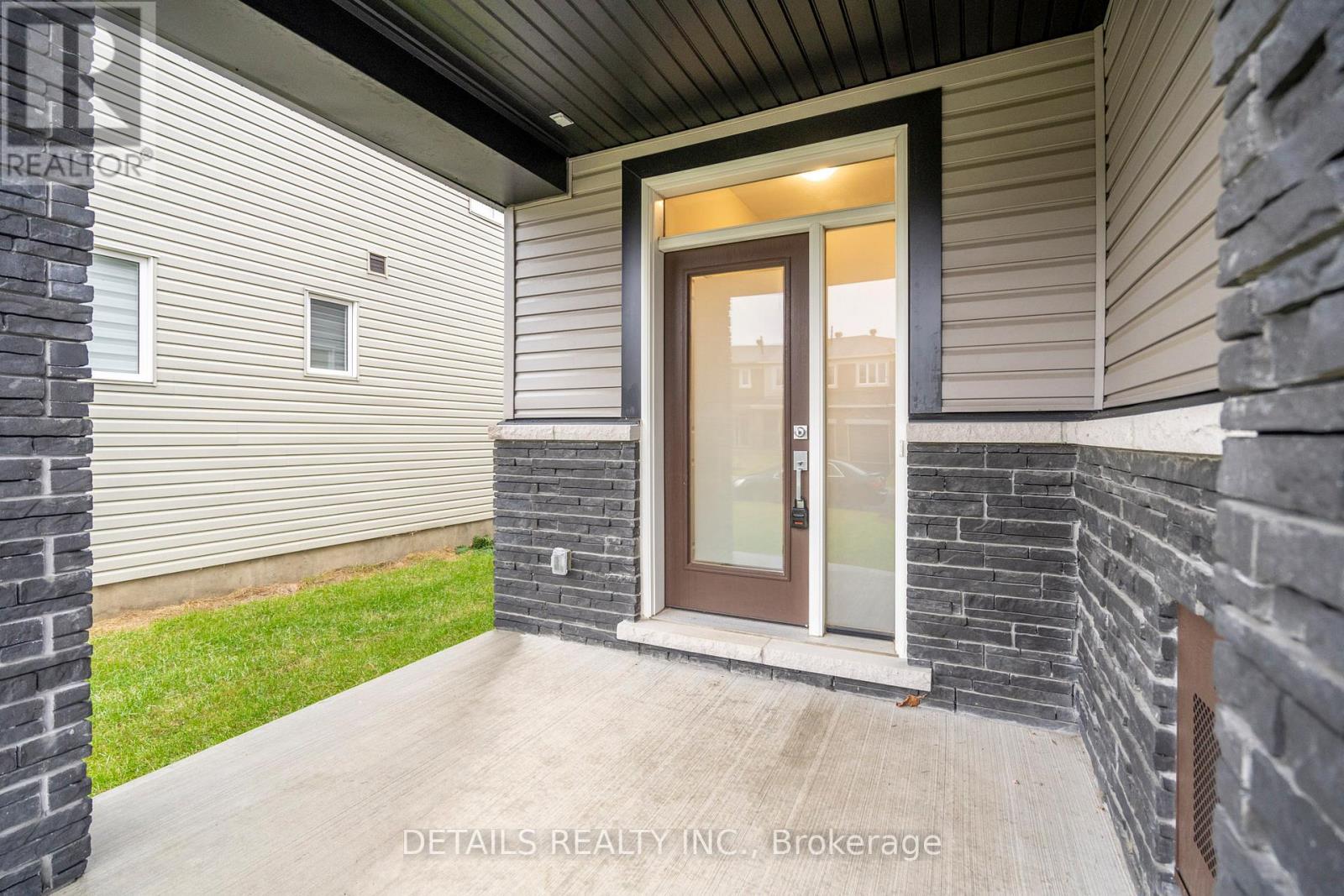 157 Gardenpost Terrace, Ottawa, Ontario  K4A 5G9 - Photo 2 - X12886468