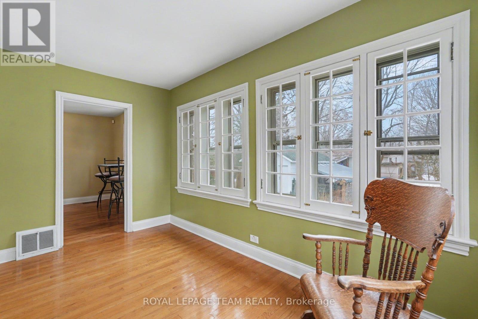 104 Van Buren Street, North Grenville, Ontario  K0G 1J0 - Photo 11 - X12886496