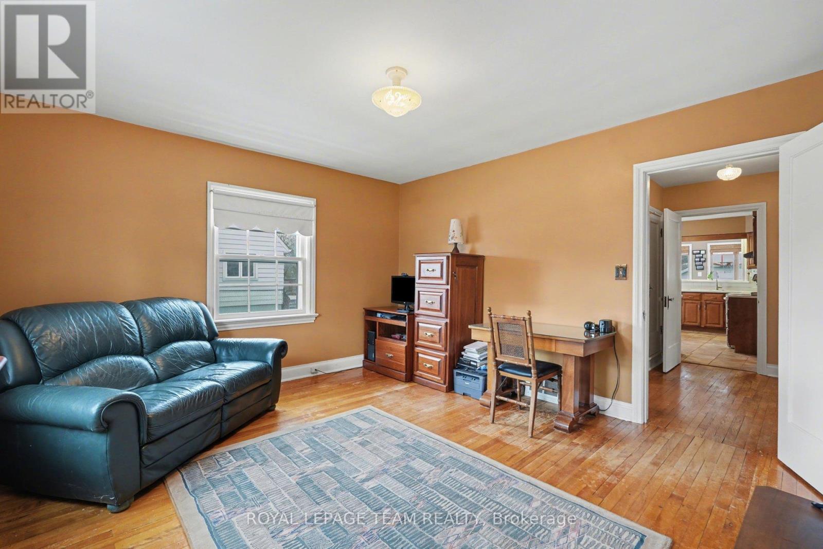 104 Van Buren Street, North Grenville, Ontario  K0G 1J0 - Photo 13 - X12886496