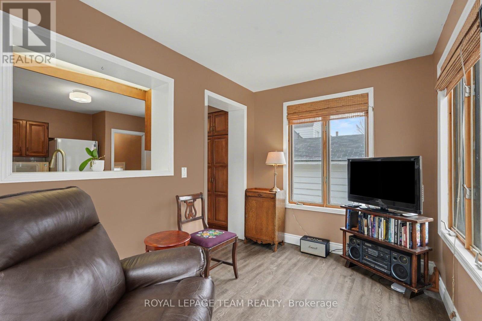 104 Van Buren Street, North Grenville, Ontario  K0G 1J0 - Photo 20 - X12886496