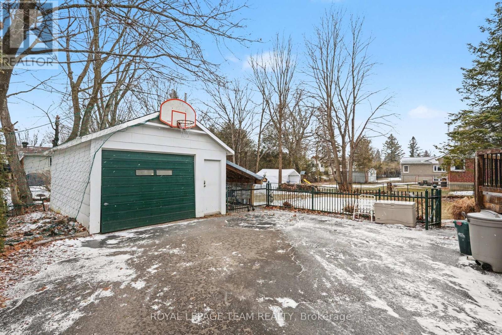 104 Van Buren Street, North Grenville, Ontario  K0G 1J0 - Photo 4 - X12886496