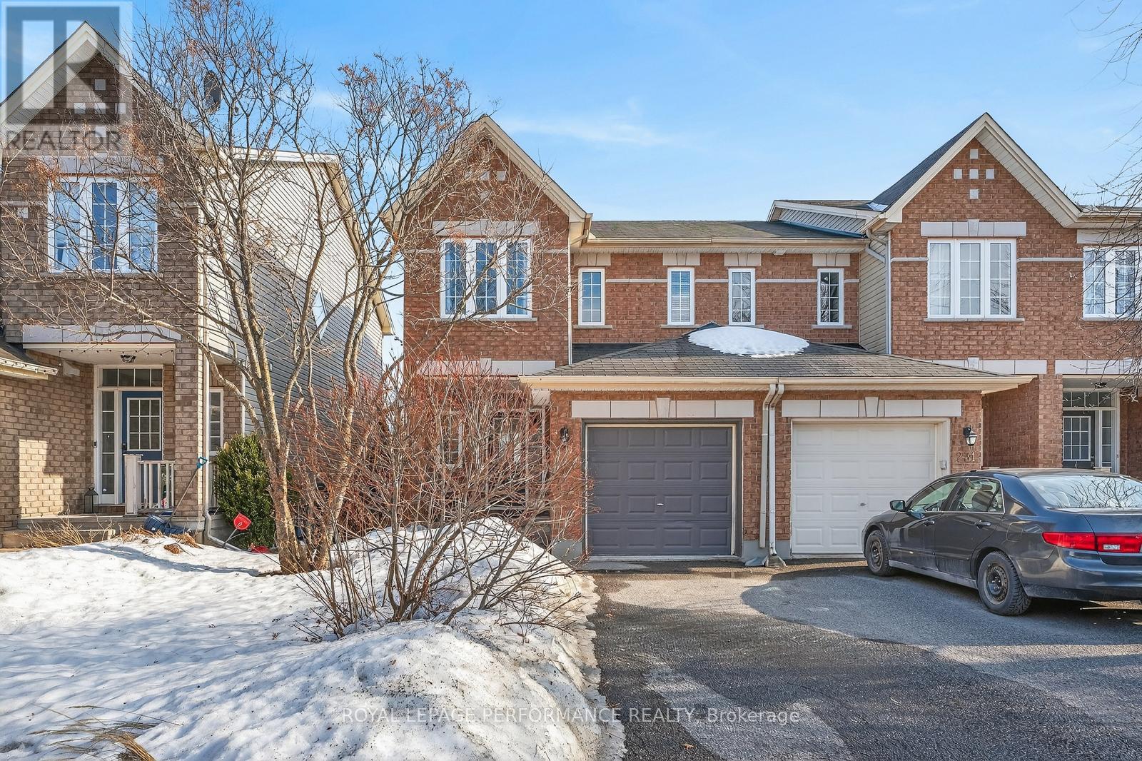 229 Saddlesmith Circle, Ottawa, Ontario  K2M 2Z1 - Photo 1 - X12886504