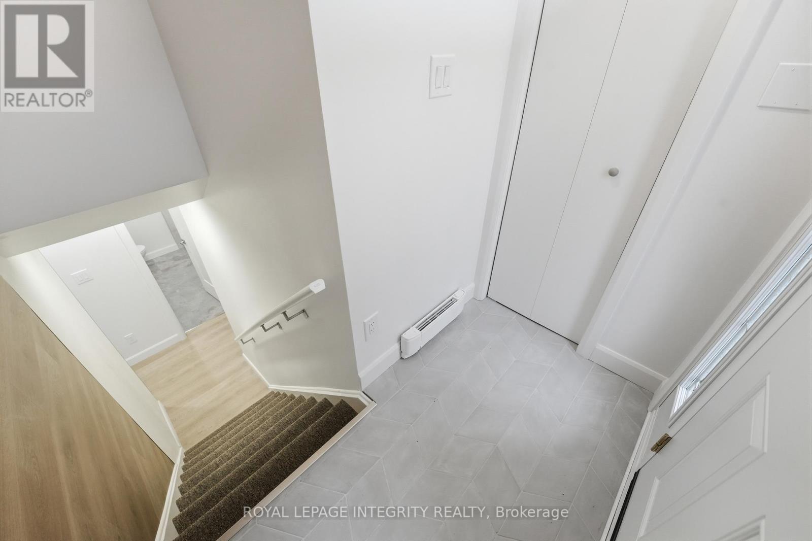 B - 2291 Badger Crescent, Ottawa, Ontario  K2C 1H9 - Photo 4 - X12886636