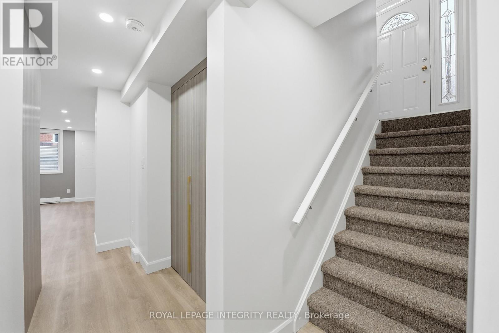 B - 2291 Badger Crescent, Ottawa, Ontario  K2C 1H9 - Photo 5 - X12886636