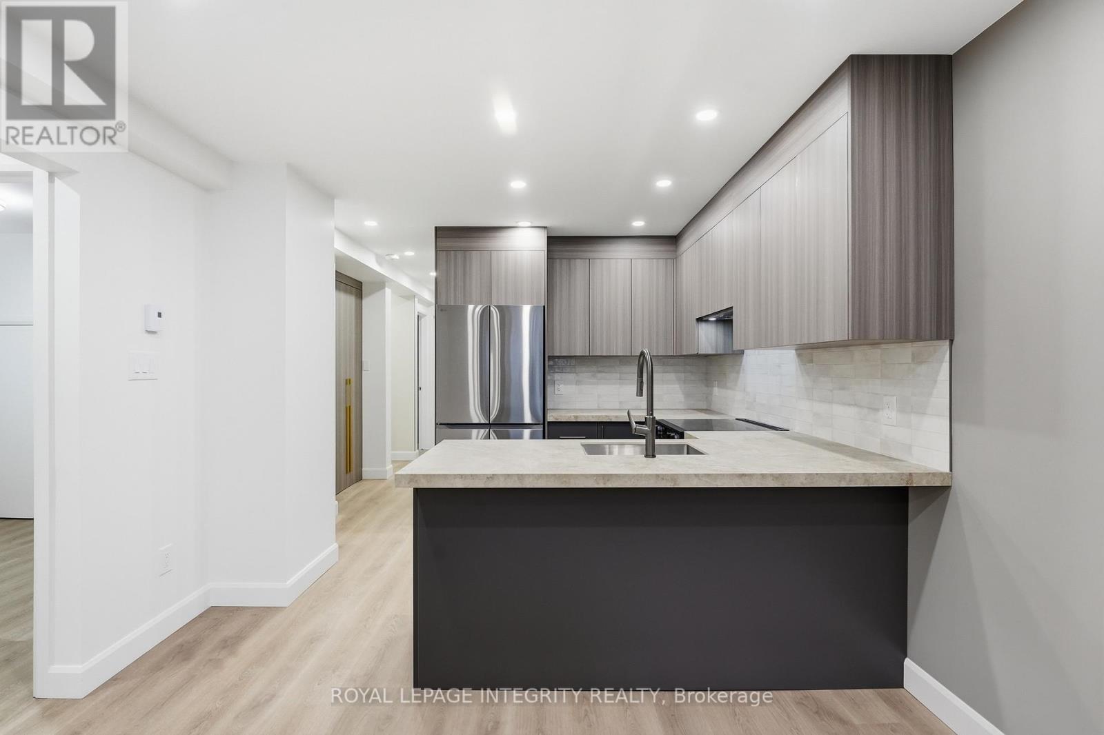 B - 2291 Badger Crescent, Ottawa, Ontario  K2C 1H9 - Photo 8 - X12886636