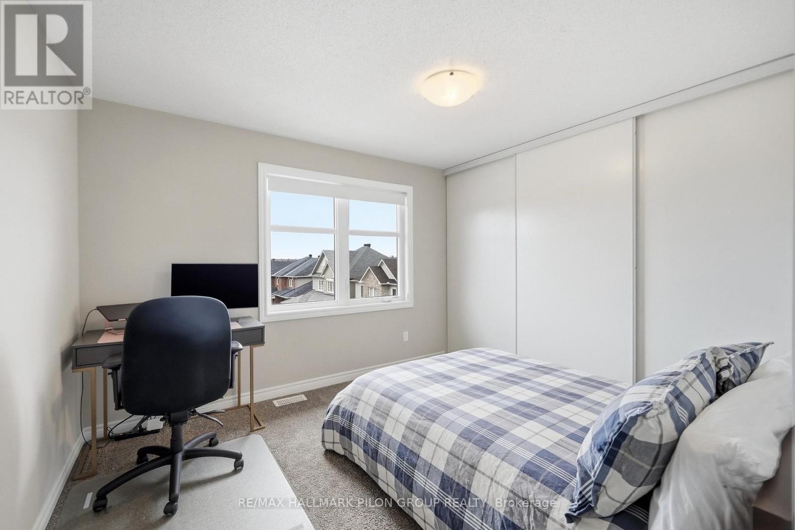 528 Silvertip Lane, Ottawa, Ontario  K2T 0H7 - Photo 11 - X12886670