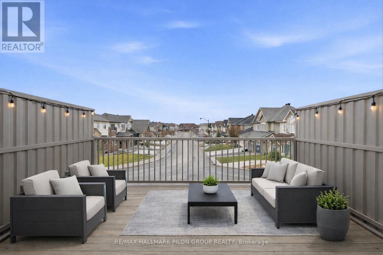 528 Silvertip Lane, Ottawa, Ontario  K2T 0H7 - Photo 8 - X12886670