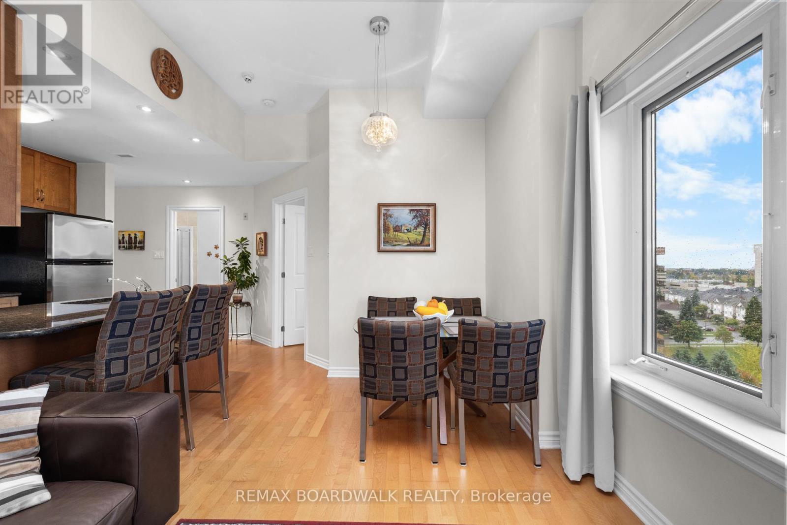 1004 - 314 Central Park Drive, Ottawa, Ontario  K2C 0R2 - Photo 13 - X12886698