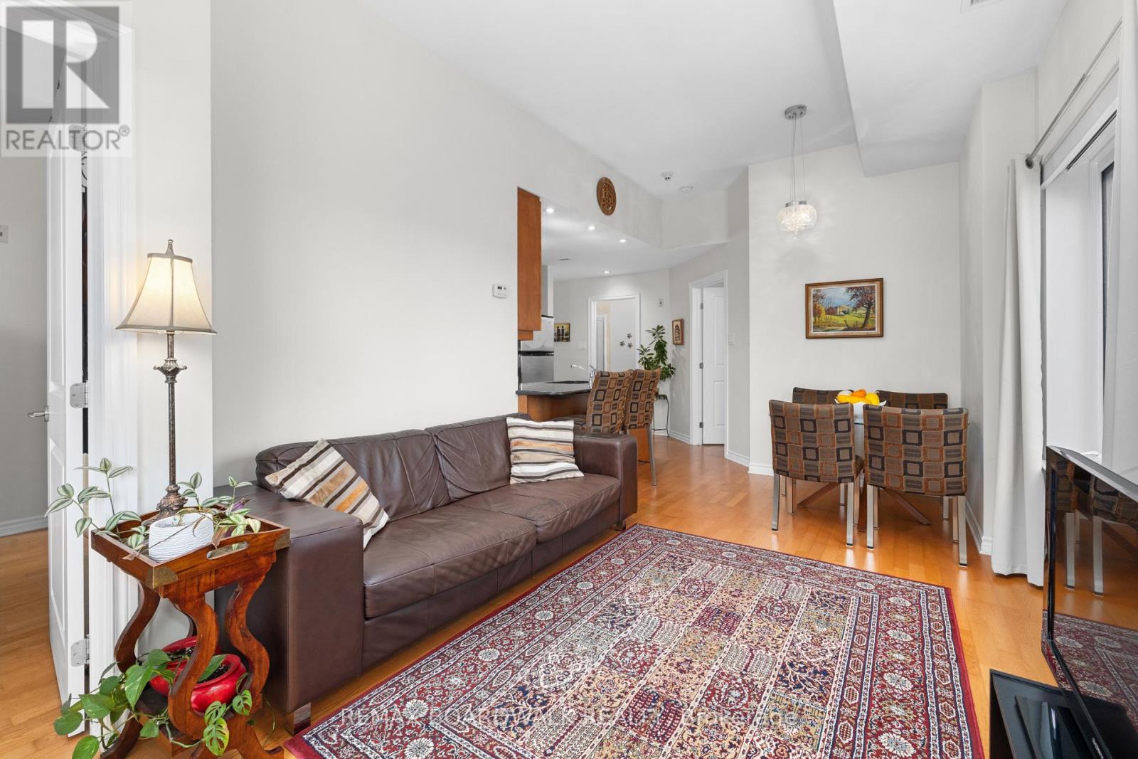 1004 - 314 Central Park Drive, Ottawa, Ontario  K2C 0R2 - Photo 15 - X12886698