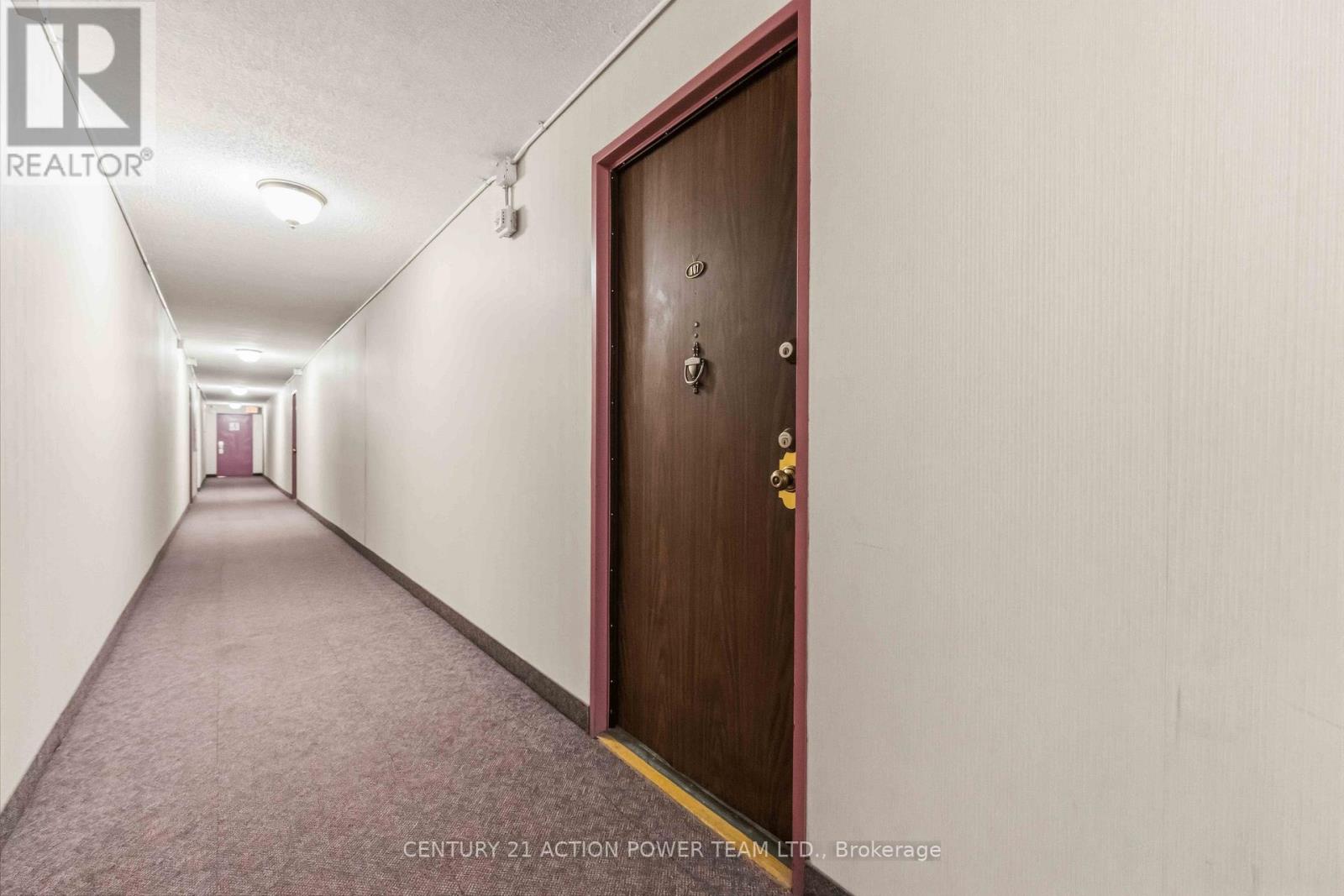 807 - 665 Bathgate Drive, Ottawa, Ontario  K1K 3Y4 - Photo 4 - X12886702