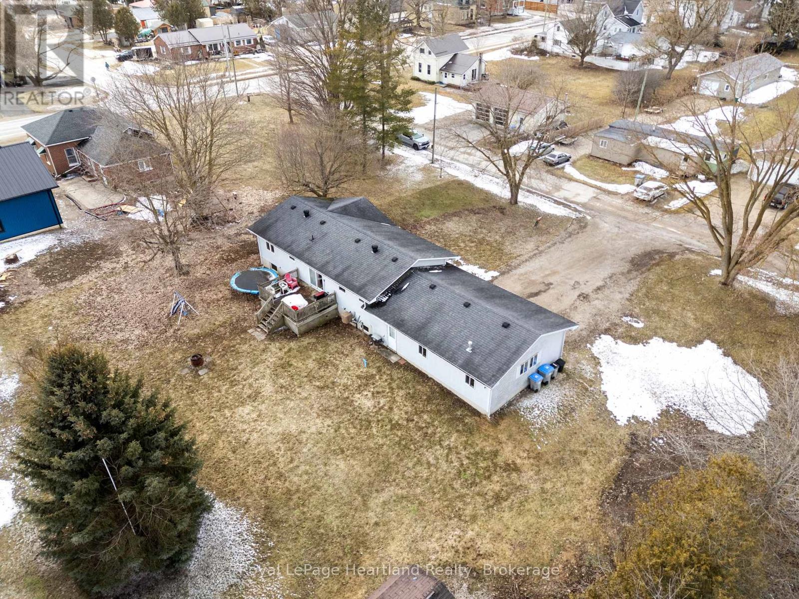 6 Workman Drive, Huron East, Ontario  N0G 1H0 - Photo 37 - X12885974