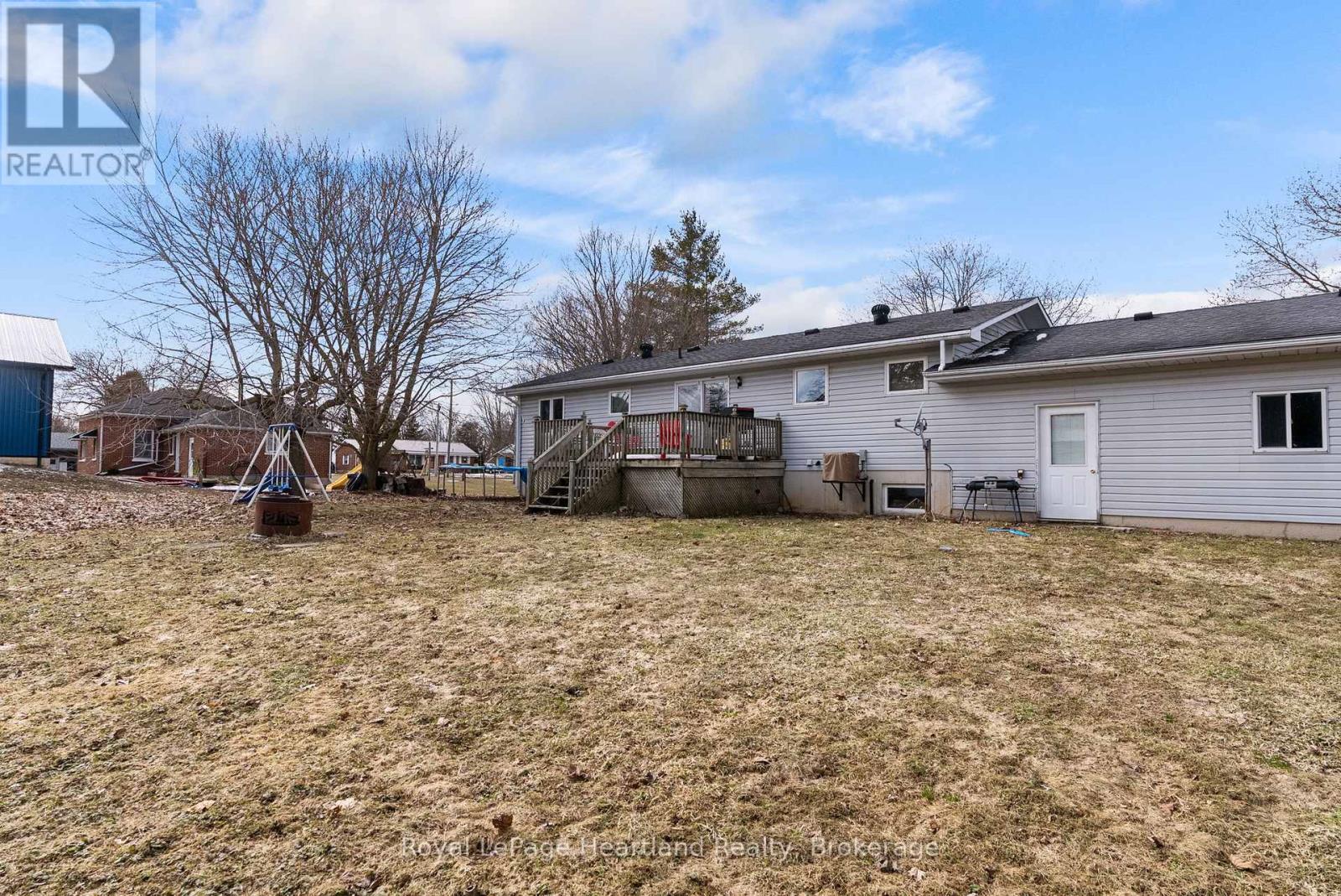 6 Workman Drive, Huron East, Ontario  N0G 1H0 - Photo 40 - X12885974