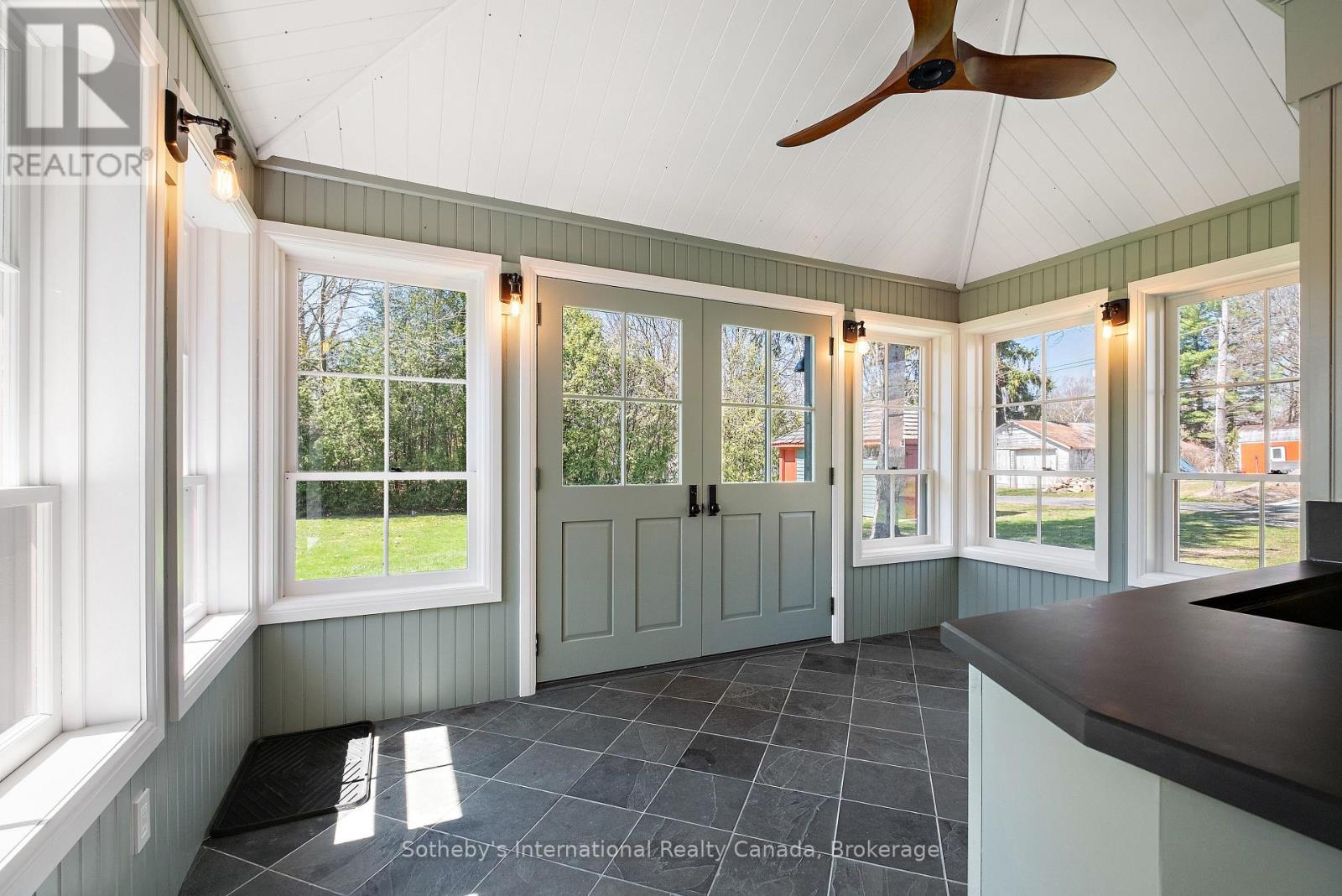 22 Lamport Street, Norfolk, Ontario  N0E 1W0 - Photo 23 - X12886472