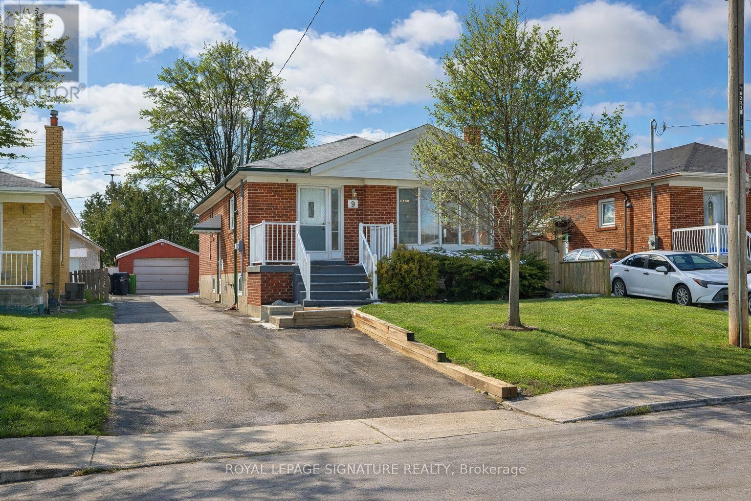 9 SHADDOCK CRESCENT, Toronto, Ontario