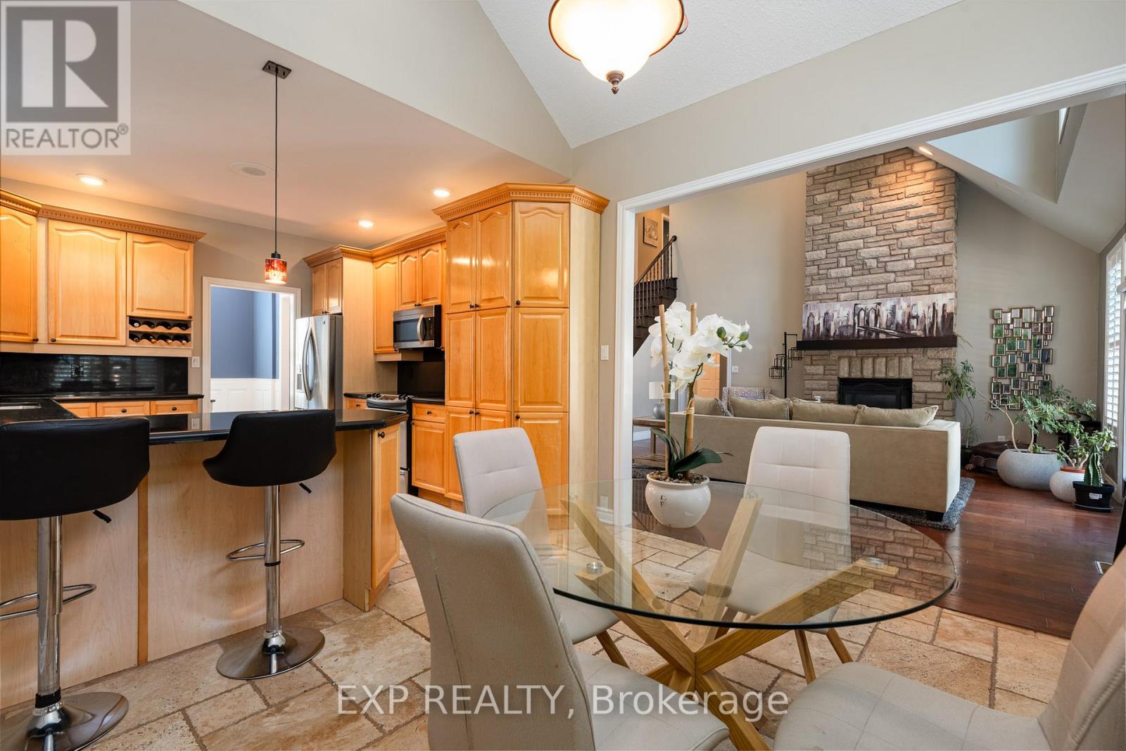 546 Ferndale Avenue, Fort Erie (Crescent Park), Ontario  L2A 6E3 - Photo 14 - X12886410