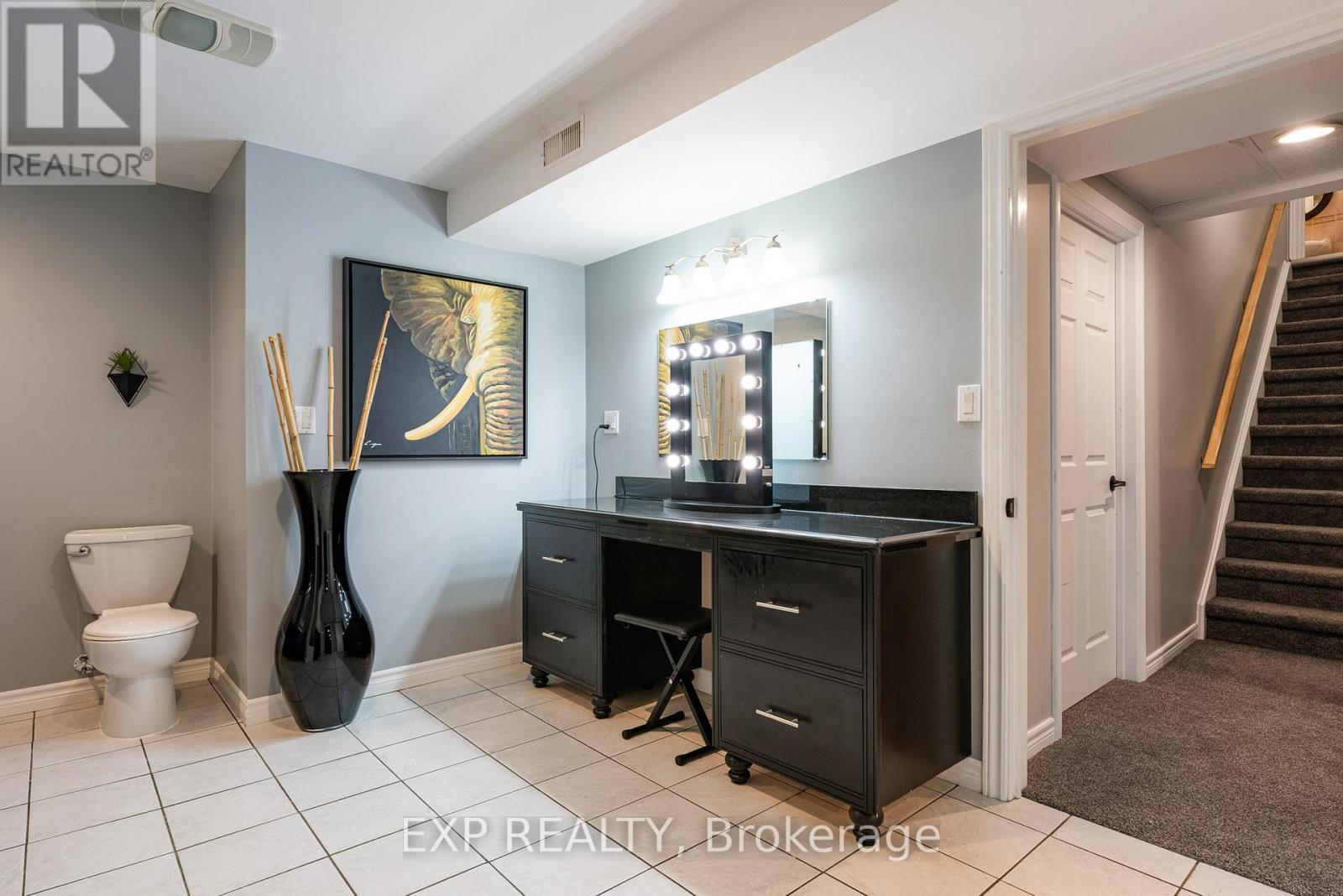 546 Ferndale Avenue, Fort Erie (Crescent Park), Ontario  L2A 6E3 - Photo 39 - X12886410