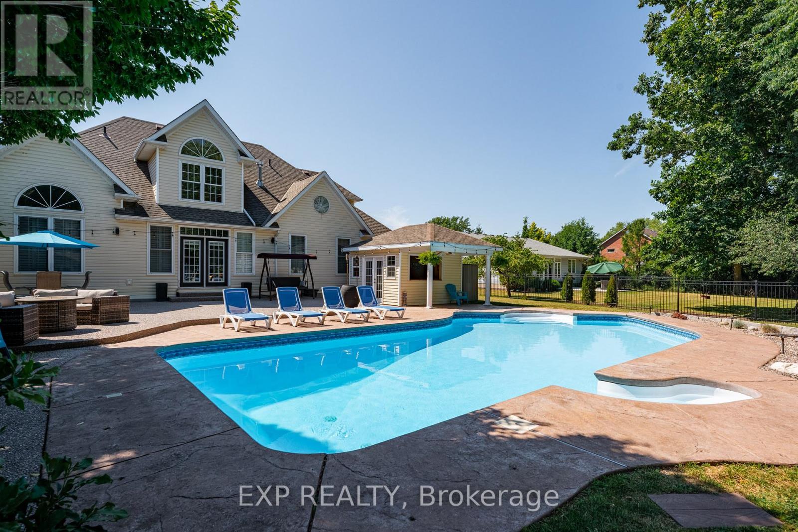 546 Ferndale Avenue, Fort Erie (Crescent Park), Ontario  L2A 6E3 - Photo 41 - X12886410