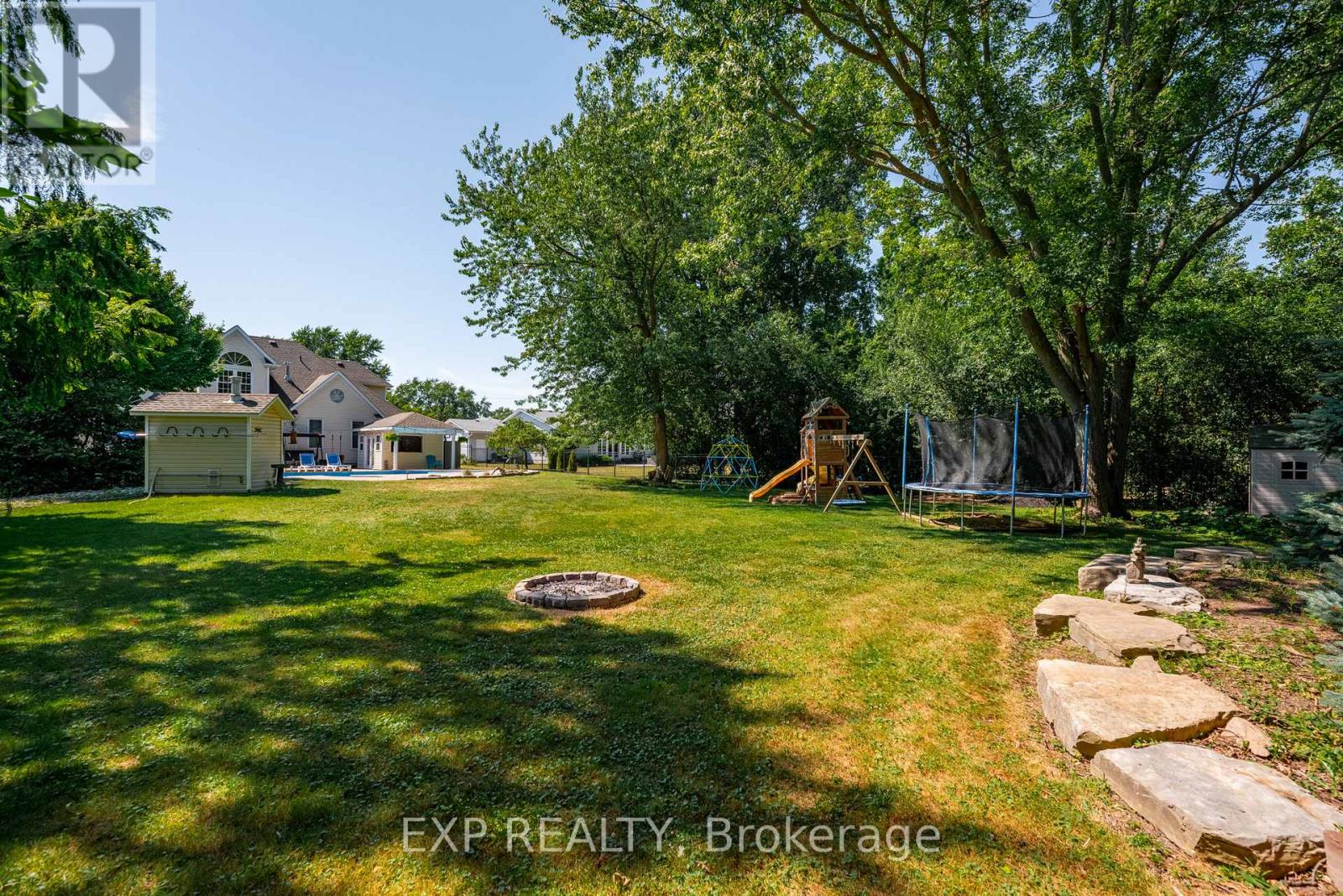 546 Ferndale Avenue, Fort Erie (Crescent Park), Ontario  L2A 6E3 - Photo 46 - X12886410