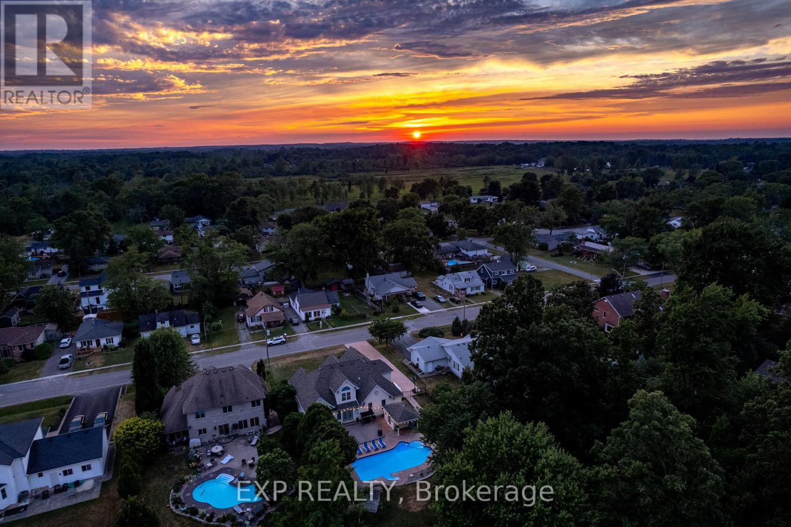 546 Ferndale Avenue, Fort Erie (Crescent Park), Ontario  L2A 6E3 - Photo 50 - X12886410