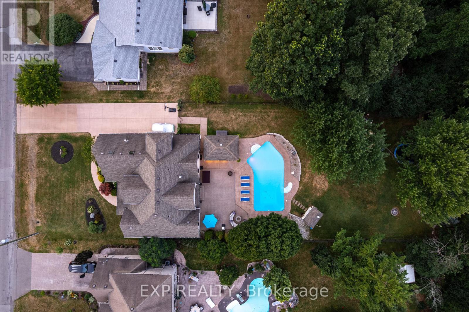 546 Ferndale Avenue, Fort Erie (Crescent Park), Ontario  L2A 6E3 - Photo 7 - X12886410