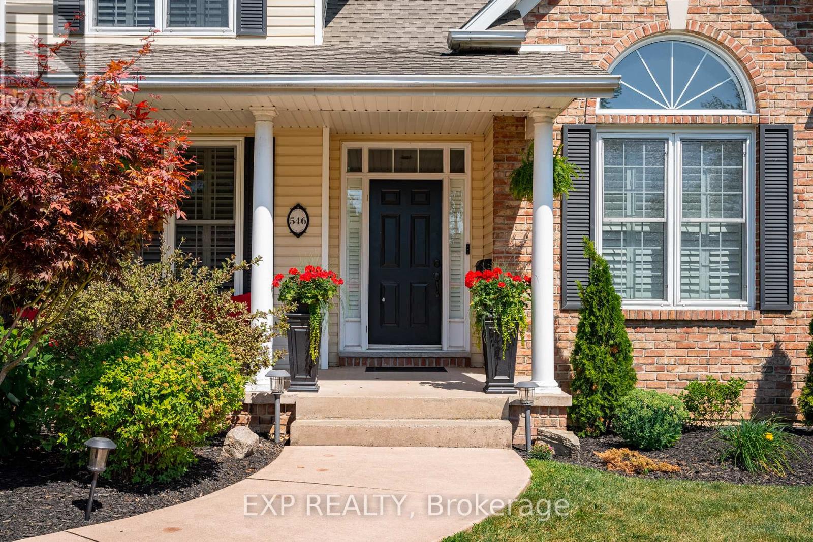 546 Ferndale Avenue, Fort Erie (Crescent Park), Ontario  L2A 6E3 - Photo 8 - X12886410