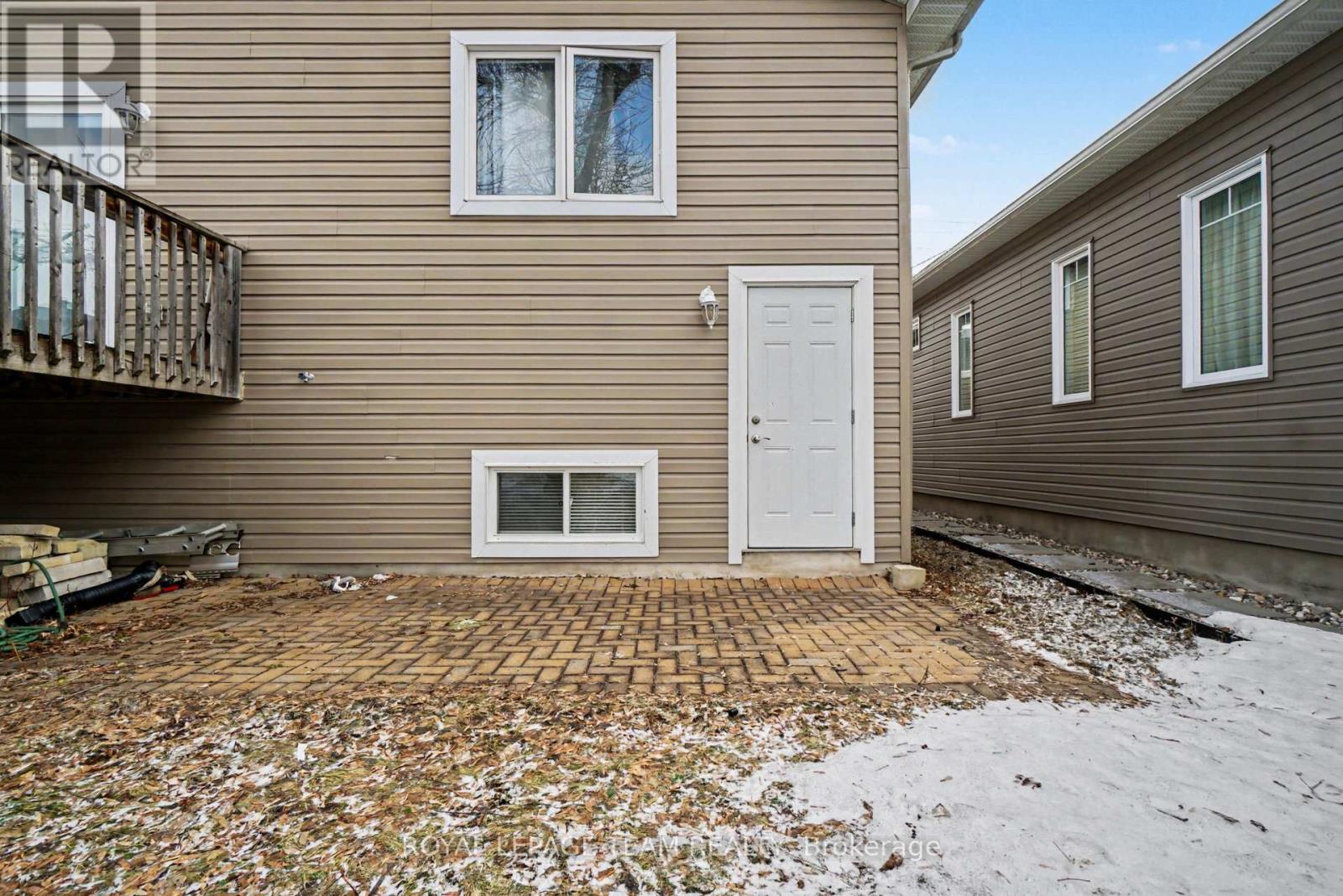 B - 1602 Belcourt Boulevard, Ottawa, Ontario  K1C 1M4 - Photo 20 - X12886588