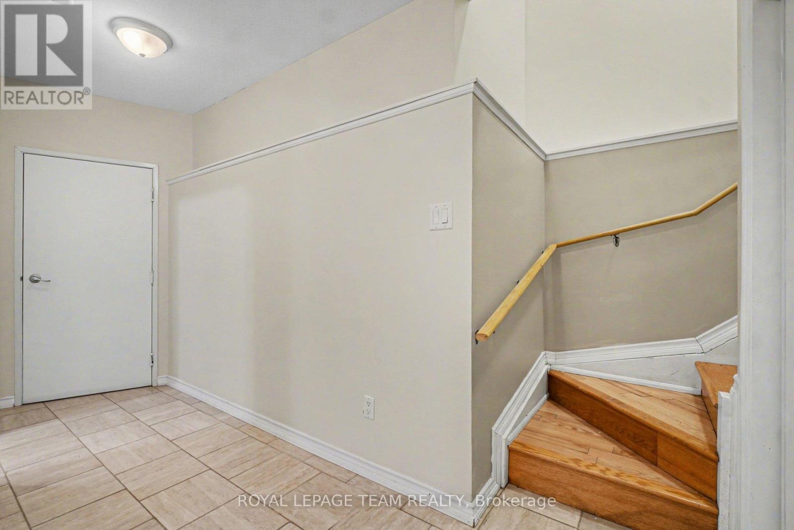 B - 1602 Belcourt Boulevard, Ottawa, Ontario  K1C 1M4 - Photo 18 - X12886588