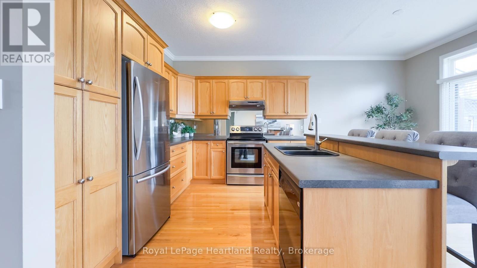 2 - 575 Mcgarrell Place, London North, Ontario  N6G 5L3 - Photo 17 - X12886414