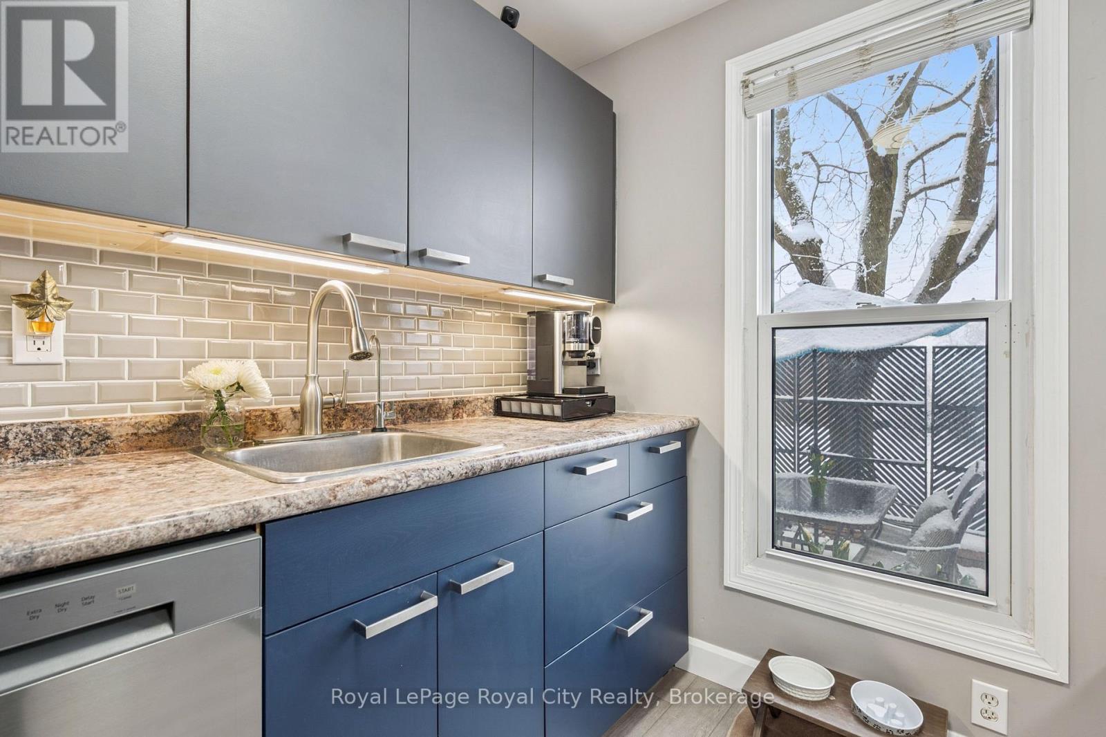 8 - 86 Burns Drive, Guelph (Riverside Park), Ontario  N1H 6V9 - Photo 13 - X12886720