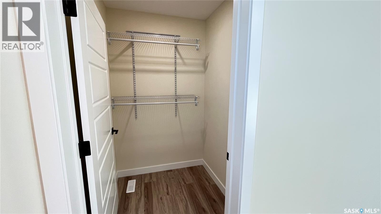 21 Murraydale Crescent, Maple Creek, Saskatchewan  S0N 1N0 - Photo 15 - SK021214