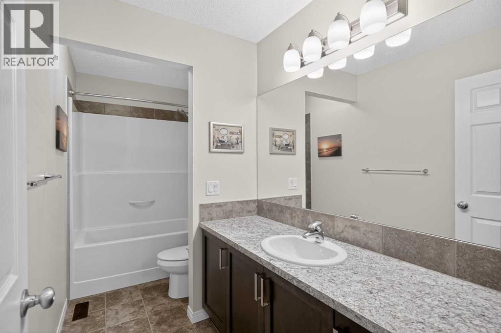 20 Mount Rae Terrace, Okotoks, Alberta  T1S 0M6 - Photo 20 - A2287509