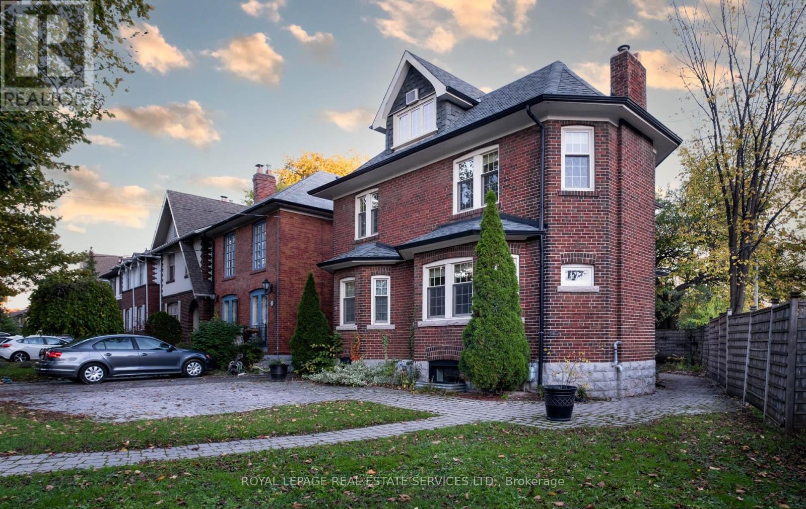 237 Glengrove Avenue W, Toronto, Ontario  M4R 1P4 - Photo 3 - C12886386