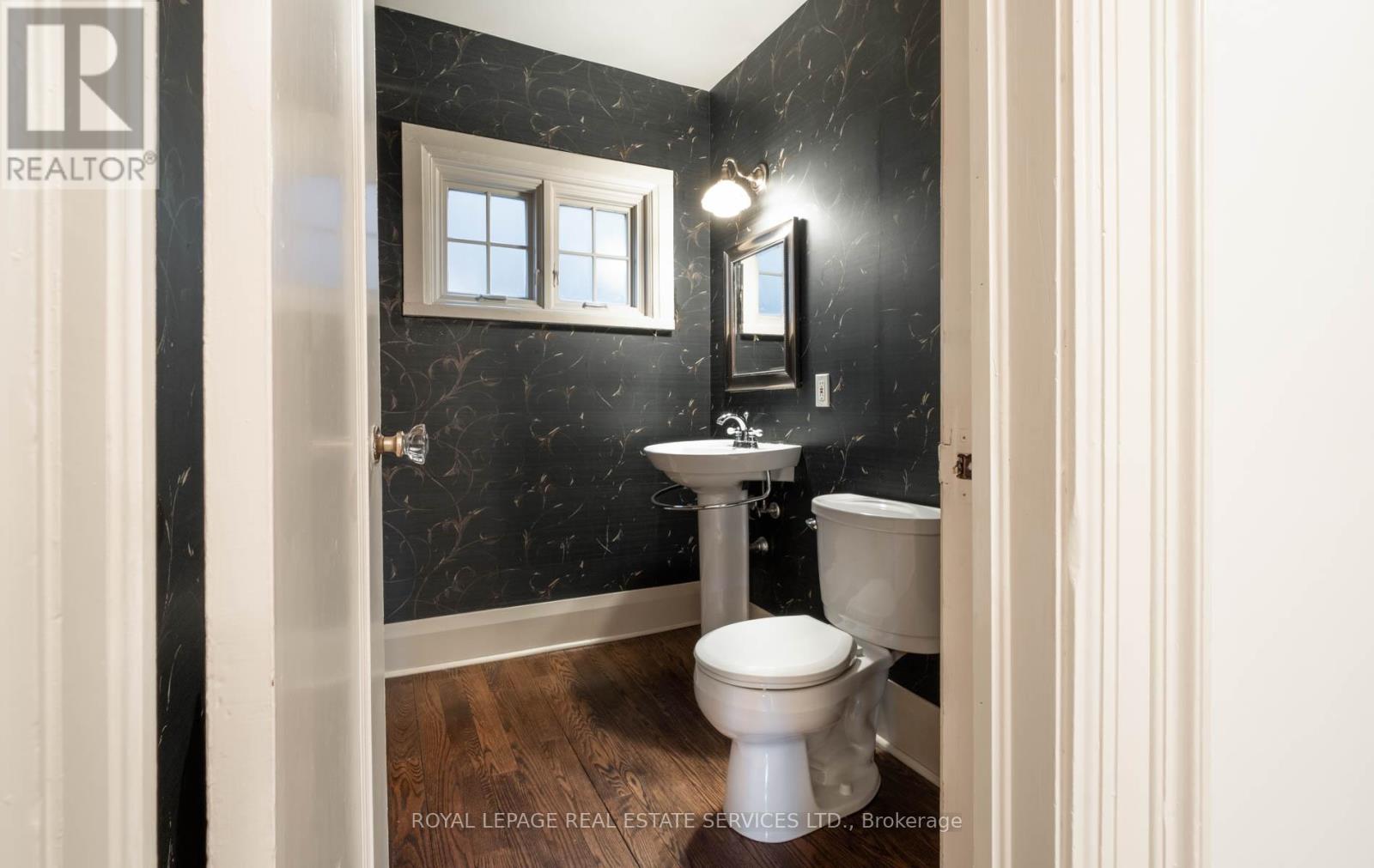 237 Glengrove Avenue W, Toronto, Ontario  M4R 1P4 - Photo 8 - C12886386