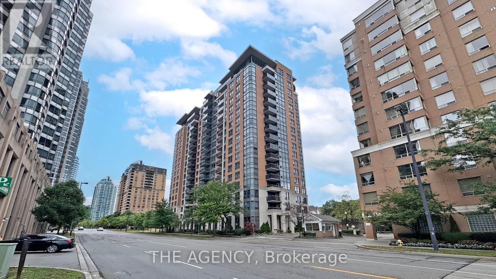 1402 - 880 GRANDVIEW WAY, Toronto, Ontario