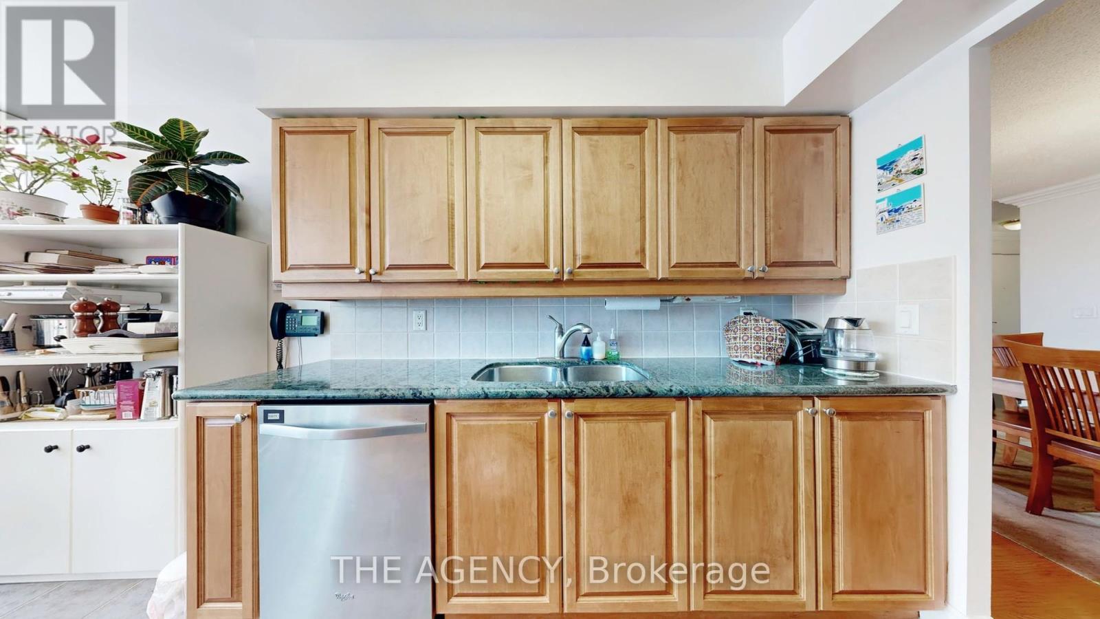 1402 - 880 Grandview Way, Toronto, Ontario  M2N 7B2 - Photo 21 - C12886390