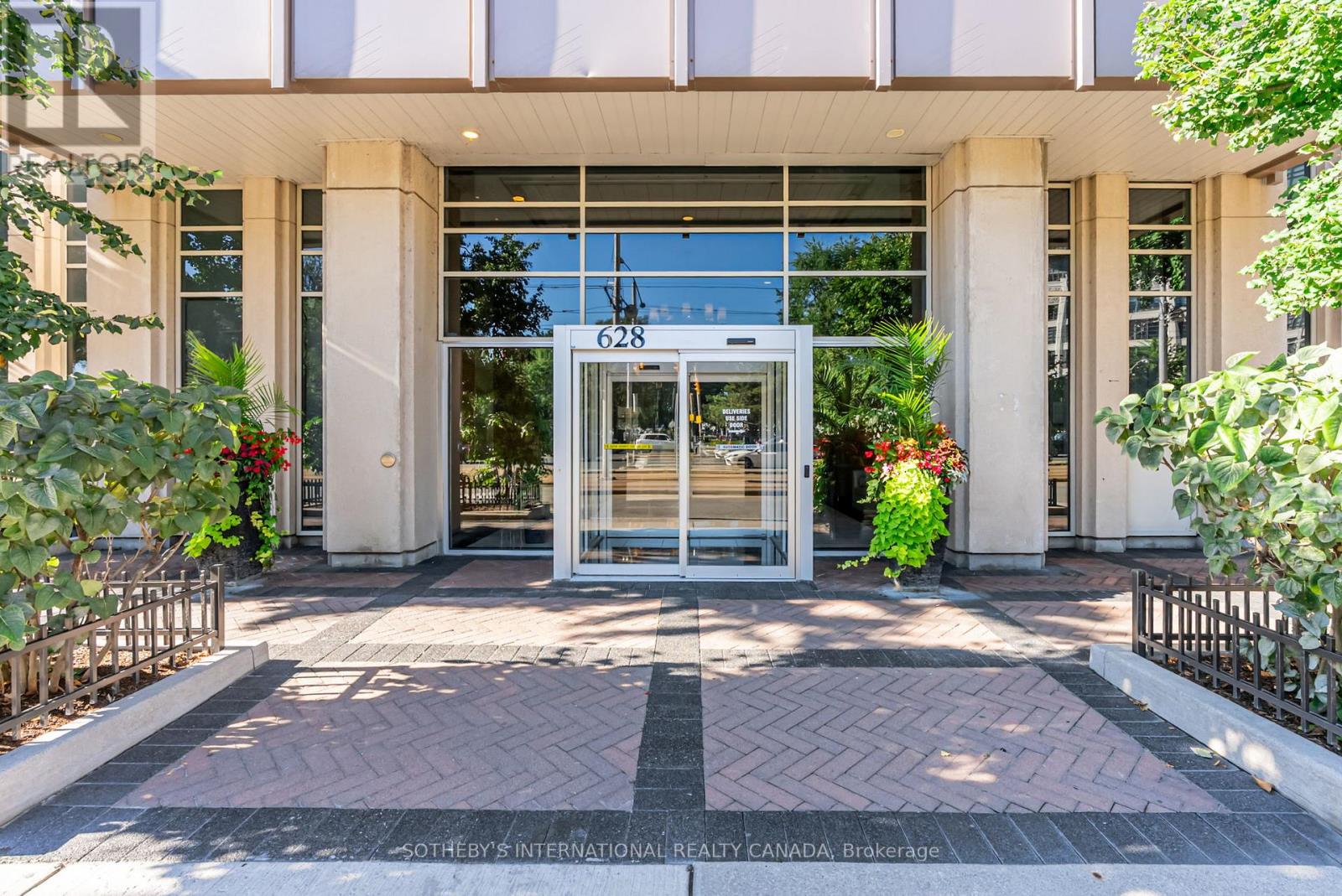 2704 - 628 Fleet Street, Toronto (Niagara), Ontario  M5V 1A8 - Photo 2 - C12886418