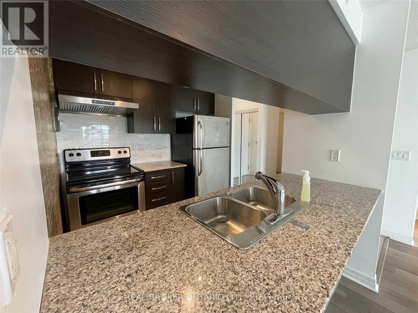 2905 - 275 Yorkland Road, Toronto (Henry Farm), Ontario  M2J 0A7 - Photo 13 - C12886438